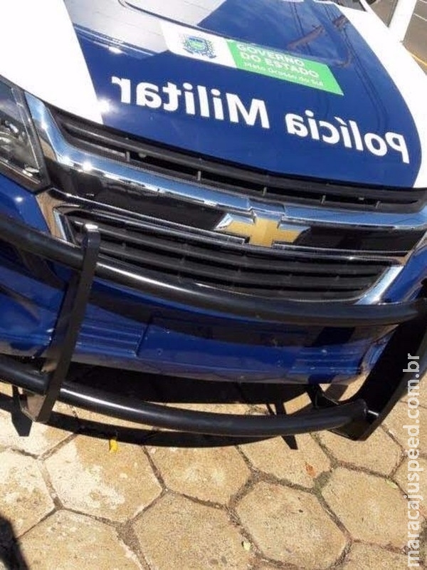 Assaltante atira em PM e acaba preso com moto furtada; adolescente foi apreendido