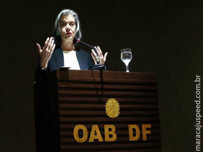 Cármen Lúcia cria comissão para monitorar processos de liberdade de imprensa Cármen Lúcia cria comissão para monitorar processos de liberdade de imprensa