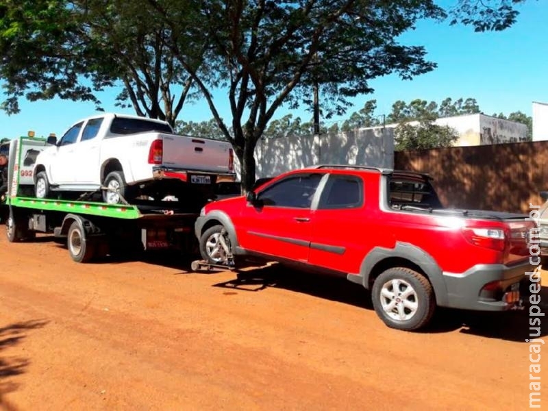 DOF recupera dois veículos objeto de crime transportados em um caminhão guincho
