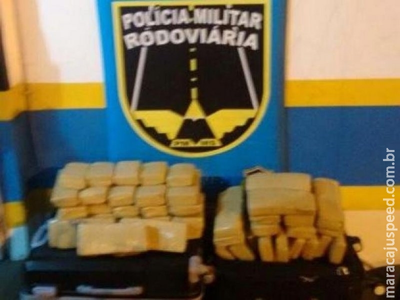 Dupla é presa na fronteira transportando maconha em bagagens de viagem