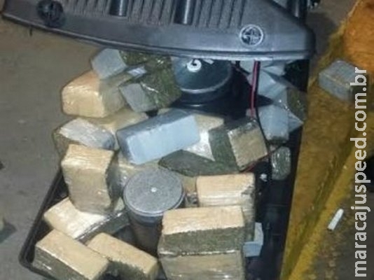 Guarda prende passageiro com maconha em caixa som
