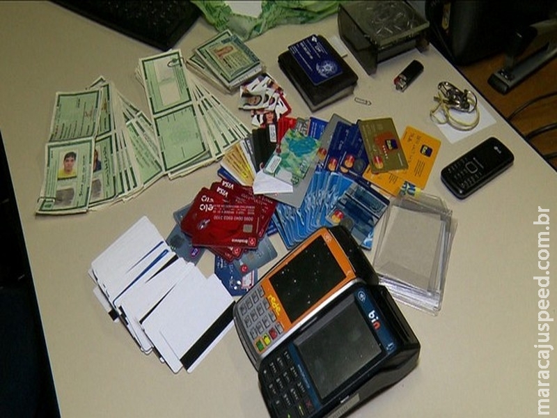 Homem é preso por clonar cheques e cartões 