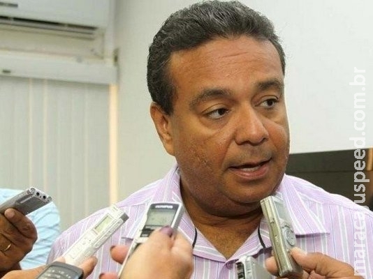 MPs pedem exoneração de assessor nomeado para gerir US$ 80 milhões MPs pedem exoneração de assessor nomeado para gerir US$ 80 milhões