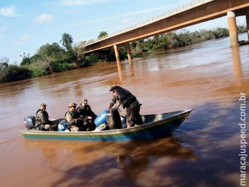 Operação em rios apreende seis barcos, 1,1 km de redes autua 15 pessoas