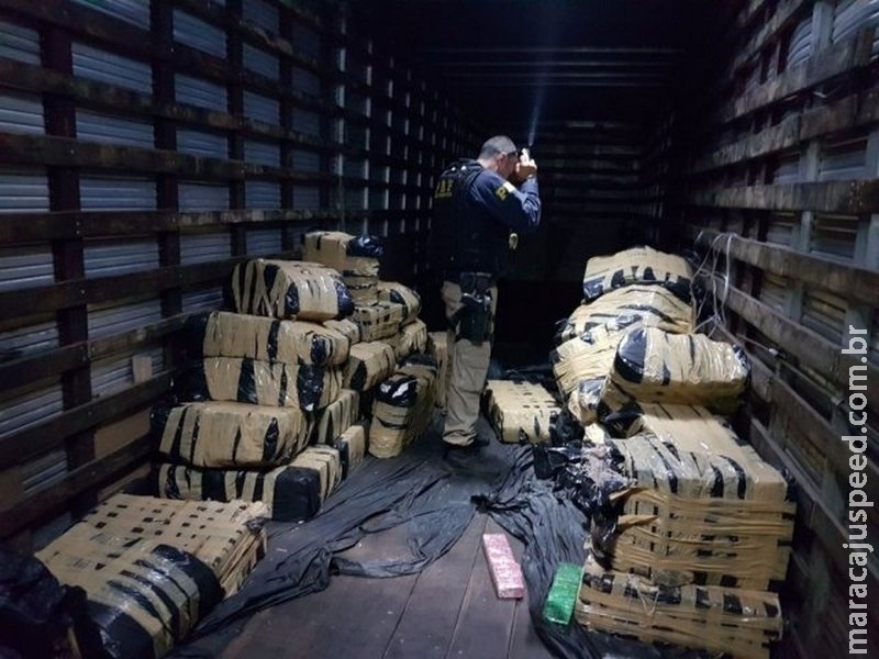 Polícia apreende 1,6 t de maconha em carga de salgadinhos