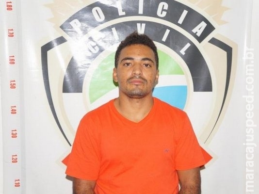 Suspeito de matar homem a tiros em casa se apresenta à Polícia Civil