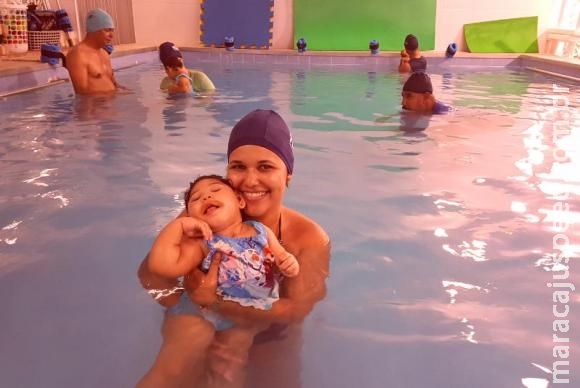 Hidroterapia ajuda a melhorar qualidade de vida de crianças com microcefalia Hidroterapia ajuda a melhorar qualidade de vida de crianças com microcefalia