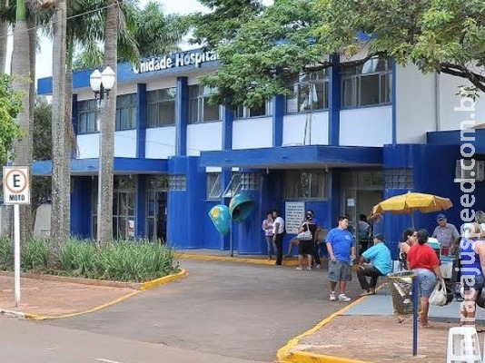 Jovem é alvejado a tiros 