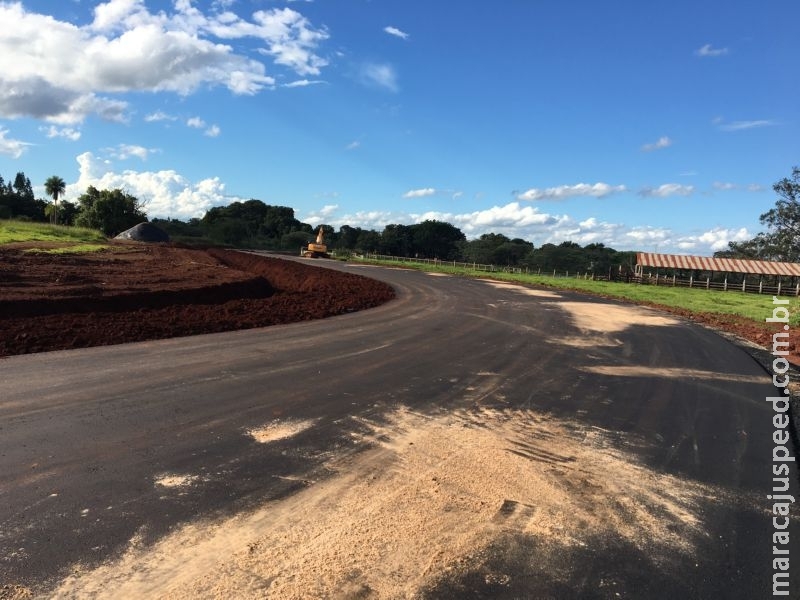 Maracaju: Recebe verba de convênio para realizar recapeamento de ruas da região Central e do Bairro Paraguai Maracaju: Recebe verba de convênio para realizar recapeamento de ruas da região Central e do Bairro Paraguai