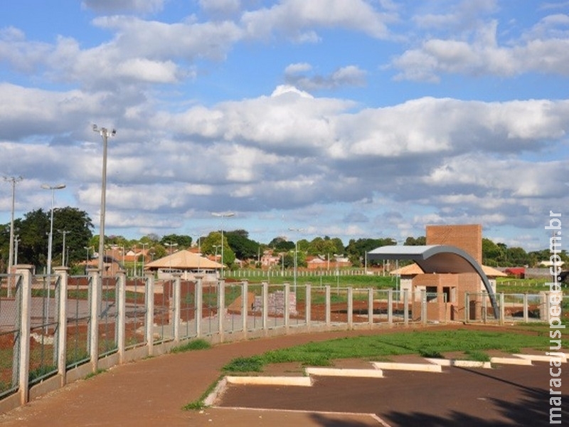 Mulher termina caminhada na delegacia ao ter moto furtada
