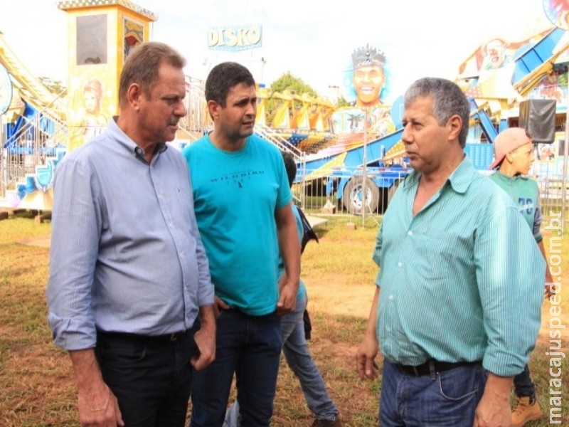 Presidente da Câmara Hélio Albarello e Nego do Povo visitam parque de diversão com a participação da Rede Municipal de Ensino na 49ª Expomara