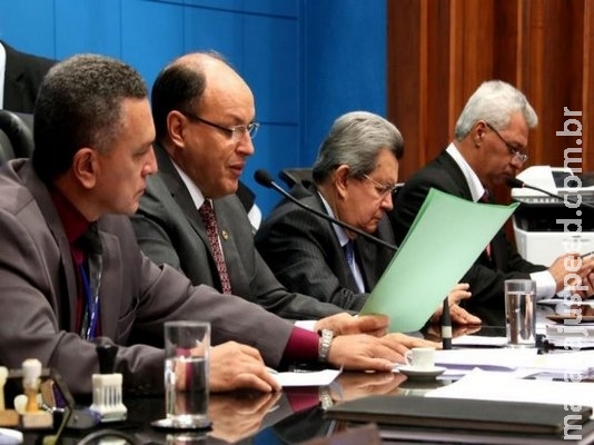 Projeto que vítima de roubo é ressarcida com gasto de IPVA será votado Projeto que vítima de roubo é ressarcida com gasto de IPVA será votado