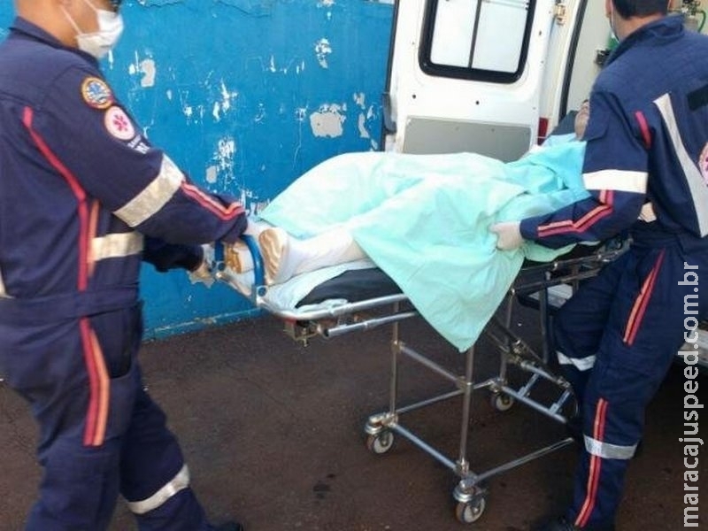 Adolescente é baleado no ombro após brigar com colega em frigorífico Adolescente é baleado no ombro após brigar com colega em frigorífico