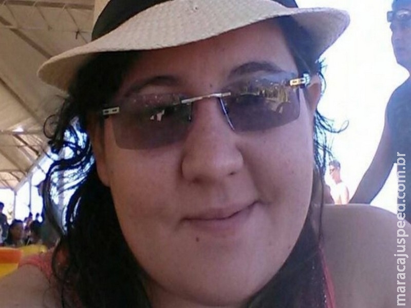 Estudante diz à polícia que foi esfaqueada ao se assustar com assaltante e levantar de ponto de ônibus