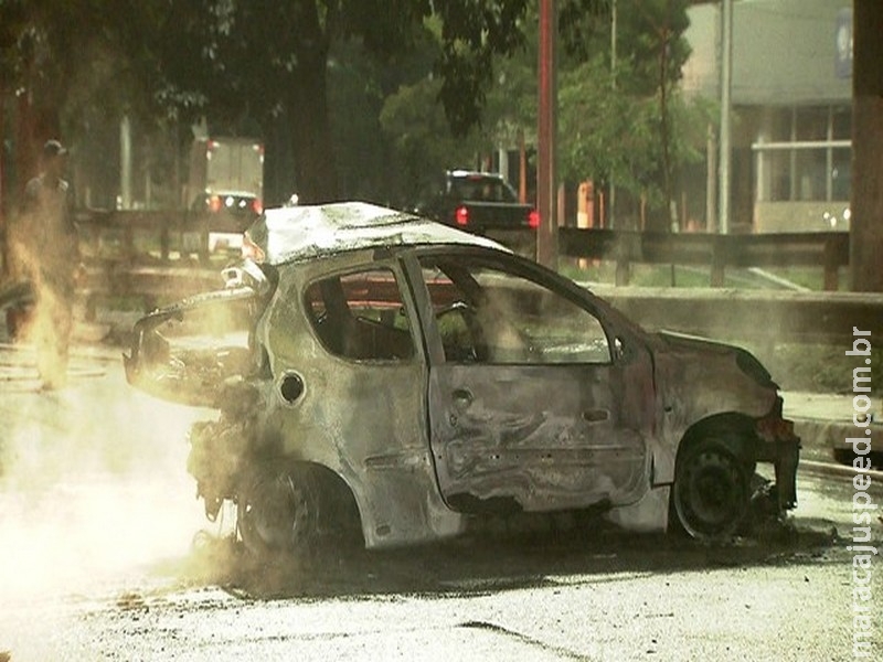 Homem morre carbonizado em acidente de trânsito