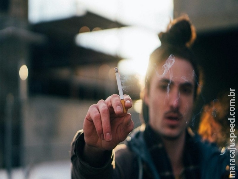 Indústria do tabaco prejudica esforços dos governos para combater fumo, denuncia OMS Indústria do tabaco prejudica esforços dos governos para combater fumo, denuncia OMS