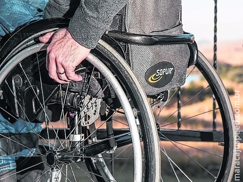 Lei permite horário especial para servidores que têm familiares com deficiência Lei permite horário especial para servidores que têm familiares com deficiência