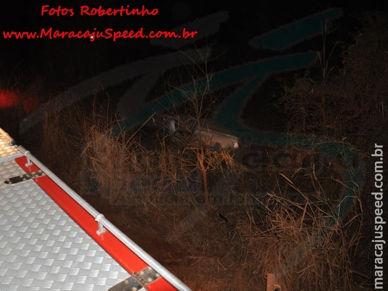 Maracaju: Indígena andando em meio a estrada ocasiona capotamento de veículo na MS-162 Maracaju: Indígena andando em meio a estrada ocasiona capotamento de veículo na MS-162