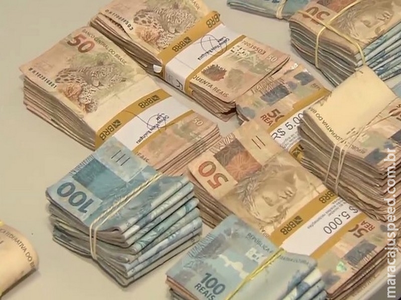  Polícia prende quadrilha suspeita de fraudar vestibulares de medicina