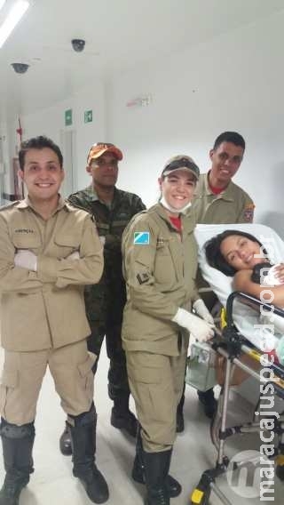 Bombeiros socorrem gestante no Santa Luzia e bebê Bombeiros socorrem gestante no Santa Luzia e bebê