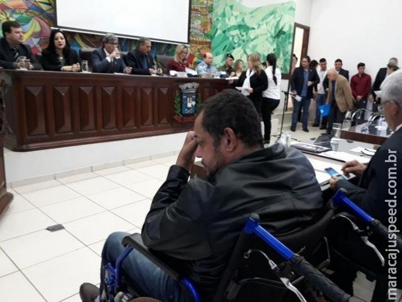 Bombeiros vão procurar irmãos que sumiram após abordagem do DOF Bombeiros vão procurar irmãos que sumiram após abordagem do DOF