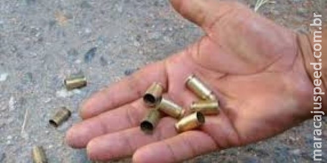 Casa de irmã de vereadora é alvo de pistoleiros na fronteira 