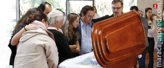 Com políticos, familiares e amigos, Pedro Pedrossian é velado no Parque dos Poderes