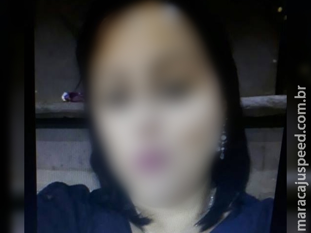 Depois de ver ex-diarista com roupas da filha em fotos, empresária descobre furto 