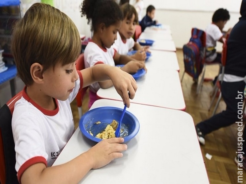 Estados receberão R$ 394,4 milhões para alimentação escolar Estados receberão R$ 394,4 milhões para alimentação escolar