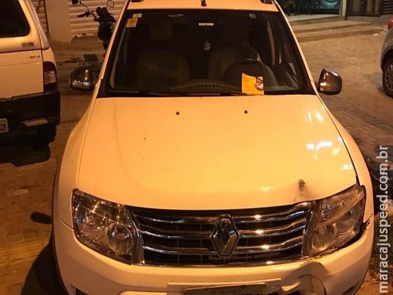 Homem suspeito de roubar carro morre após confronto com a PM