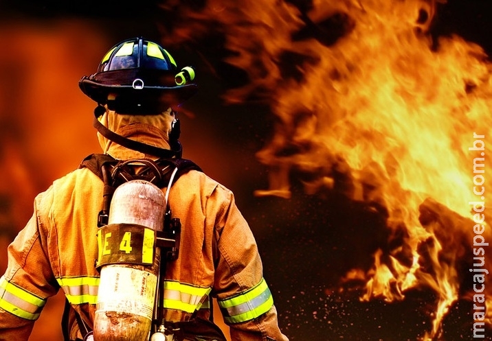 Incêndio em praça de alimentação causa susto no Shopping Campo Grande Incêndio em praça de alimentação causa susto no Shopping Campo Grande