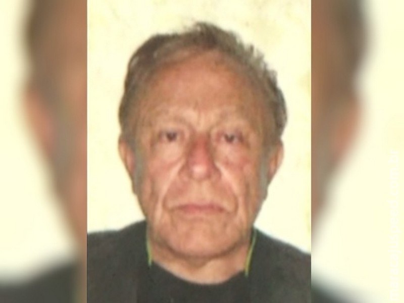 Jovem é presa suspeita de matar marido a tiros na garagem de casa