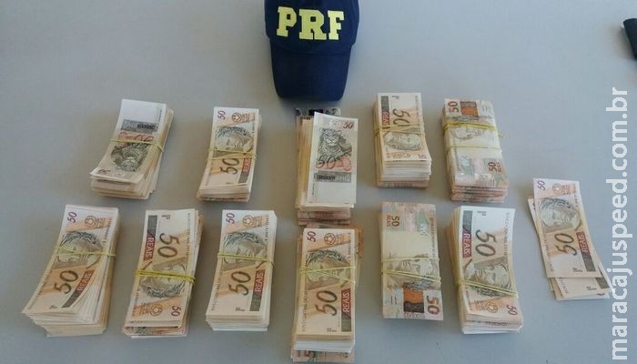 Jovem é preso em ônibus pela PRF com R$ 112,5 mil em notas falsas