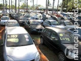 Leilão do governo tem Pajero a R$ 6 mil, sucata e mais 13 terrenos na Capital Leilão do governo tem Pajero a R$ 6 mil, sucata e mais 13 terrenos na Capital