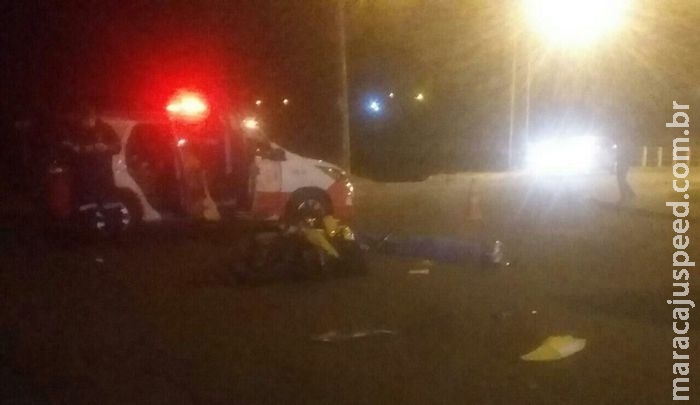 Motociclista morre ao bater em caminhão da coleta de lixo no Aero Rancho Motociclista morre ao bater em caminhão da coleta de lixo no Aero Rancho