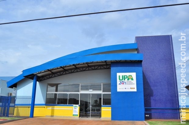 Mulher atira lixo contra médico e ameaça urinar em consultório de UPA