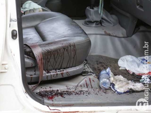 Pistoleiros em moto atiram contra dono de autopeças em Campo Grande