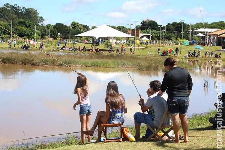 Prefeitura libera os parques para pesca no Dia dos Pais Prefeitura libera os parques para pesca no Dia dos Pais