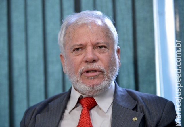 Rachado, PT de MS pode ter debandada de 300 filiados em setembro Rachado, PT de MS pode ter debandada de 300 filiados em setembro