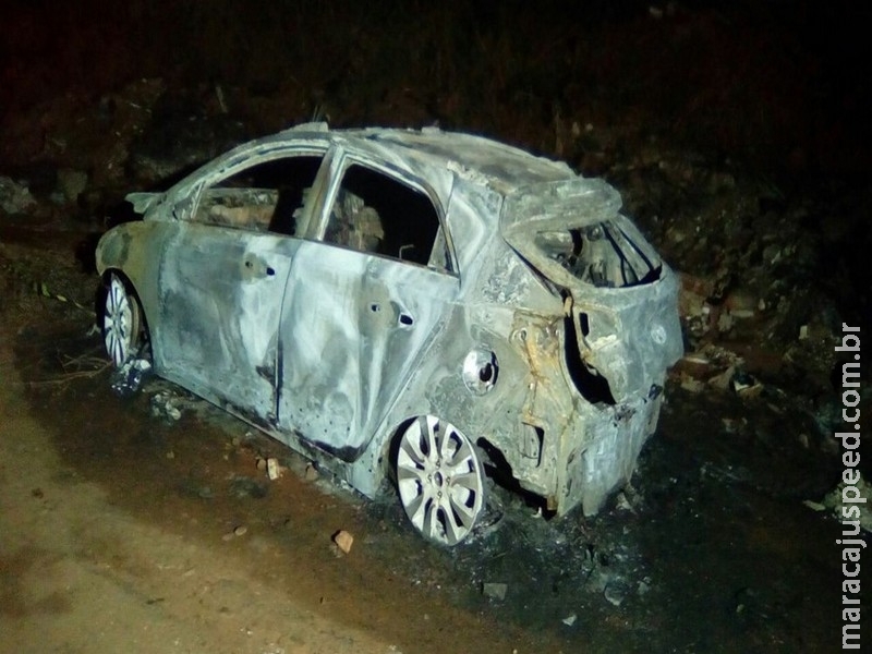 Suspeito de morte de idoso encontrado carbonizado em carro se apresenta à polícia em MS