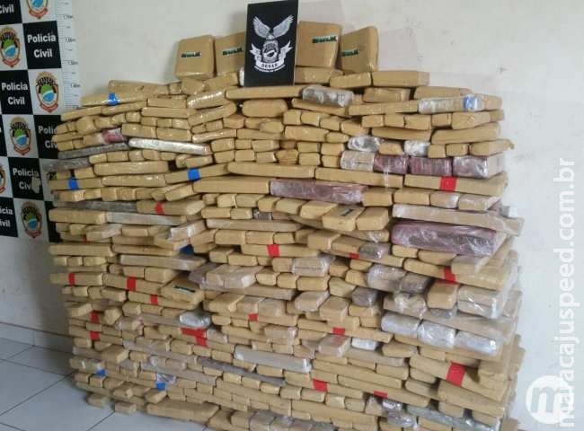 Um é preso e residência usada para guardar maconha ‘Hulk’ é fechada pela polícia