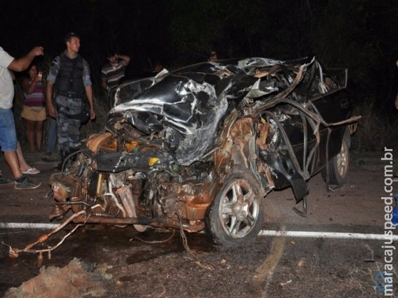 Acidente entre cinco veículos deixa três pessoas feridas na BR-163