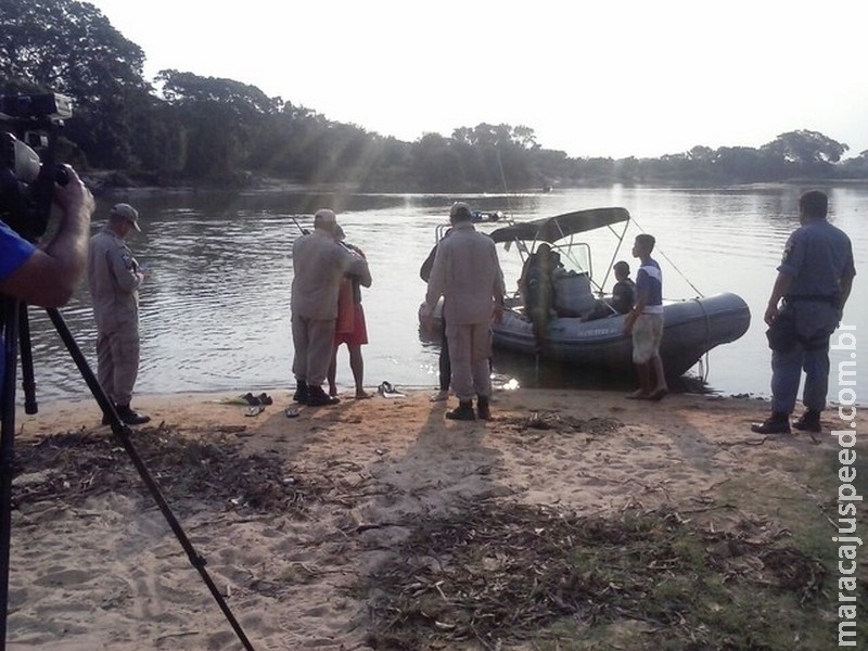 Adolescente falta aula para tomar banho em rio com colegas e morre afogado