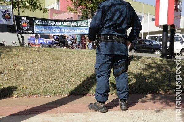 Aquartelamento da PM por reajuste tem pouca adesão e doação de sangue