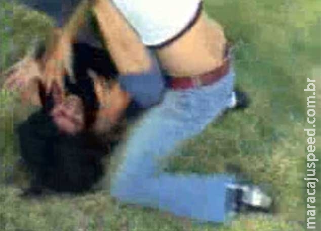 Briga entre vizinhas termina com mulher agredida com golpes de porrete