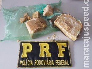 Criança de 10 anos e adolescente de 16 são flagradas com pedras de crack