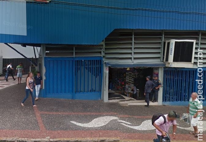 Ladrão é cercado e acaba apanhando após furtar box do camelódromo  