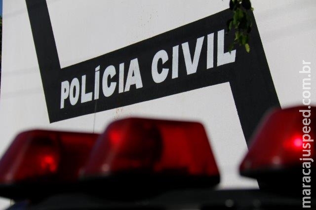 Mulher vai até delegacia para registrar ocorrência e acaba detida 