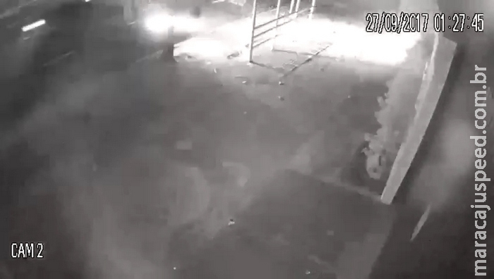 VÍDEO: câmera flagrou alta velocidade e explosão em acidente que matou guarda VÍDEO: câmera flagrou alta velocidade e explosão em acidente que matou guarda