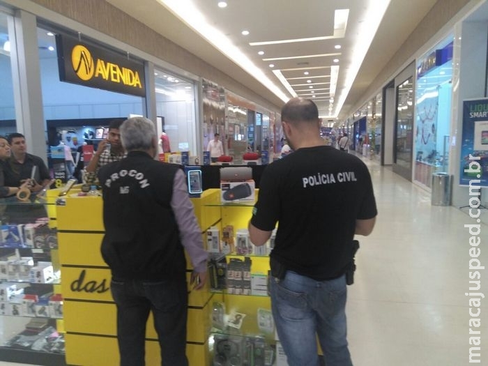 Após denúncia, Procon fecha quiosque e loja de eletrônicos em shopping da Capital Após denúncia, Procon fecha quiosque e loja de eletrônicos em shopping da Capital